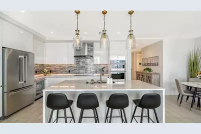301 Quay Commons #1007, Sarasota, FL 34236 - Photo 14