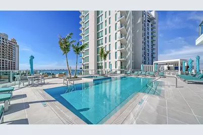 301 Quay Commons #1007, Sarasota, FL 34236 - Photo 4