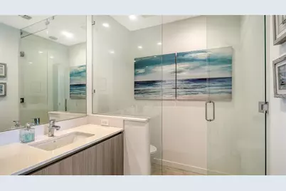 301 Quay Commons #1007, Sarasota, FL 34236 - Photo 24