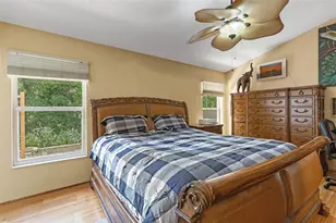 907 50th St E, Bradenton, FL 34208 - Photo 18