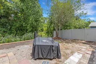 907 50th St E, Bradenton, FL 34208 - Photo 32