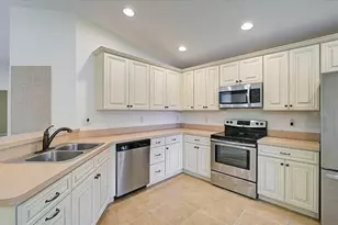 22 Christie Ave, Sarasota, FL 34232 - Photo 10