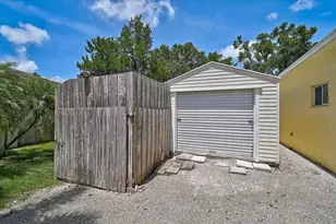 22 Christie Ave, Sarasota, FL 34232 - Photo 32