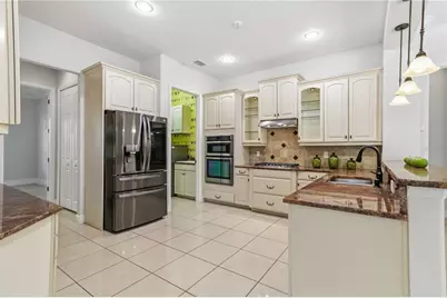 8057 Rio Bella Place, University Park, FL 34201 - Photo 16