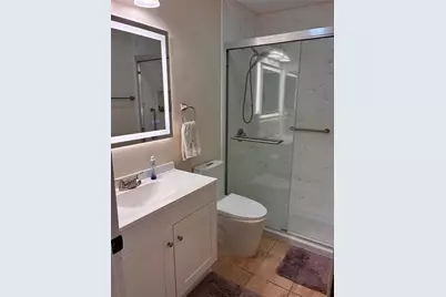 4521 Kingsmere #6, Sarasota, FL 34235 - Photo 12