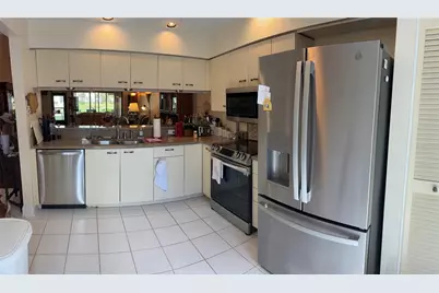 4521 Kingsmere #6, Sarasota, FL 34235 - Photo 4