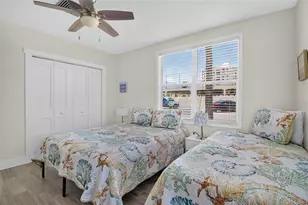 908 Villas Dr, Venice, FL 34285 - Photo 10