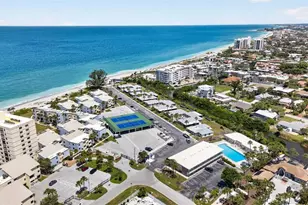 908 Villas Dr, Venice, FL 34285 - Photo 4
