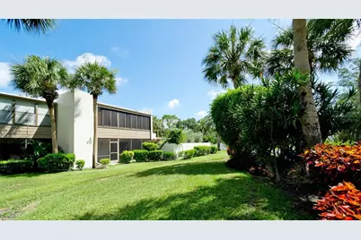 507 Lakeside Drive #507, Bradenton, FL 34210 - Photo 2