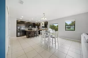 4055 Wayfarer Wy, Palmetto, FL 34221 - Photo 8