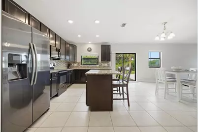 4055 Wayfarer Way, Palmetto, FL 34221 - Photo 10