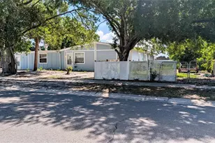 5350 Castleman Dr, Sarasota, FL 34232 - Photo 18
