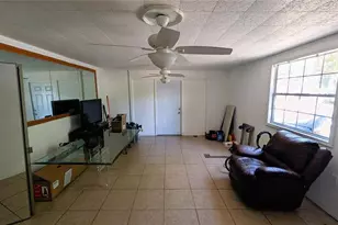 5350 Castleman Dr, Sarasota, FL 34232 - Photo 8