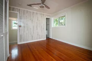 219 24th St W, Bradenton, FL 34205 - Photo 28