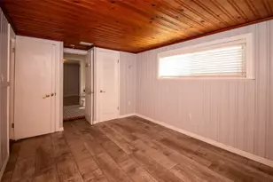219 24th St W, Bradenton, FL 34205 - Photo 24