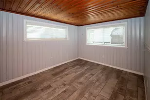 219 24th St W, Bradenton, FL 34205 - Photo 22