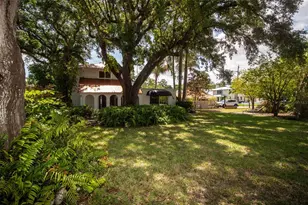 219 24th St W, Bradenton, FL 34205 - Photo 12