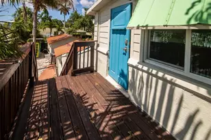 219 24th St W, Bradenton, FL 34205 - Photo 30
