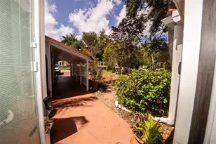 219 24th St W, Bradenton, FL 34205 - Photo 14