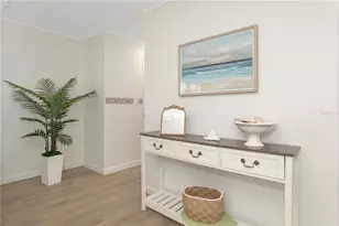 115 White Oak Way, Sarasota, FL 34237 - Photo 14