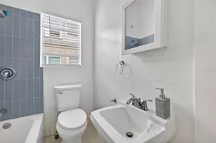 633 7th Ave N, Saint Petersburg, FL 33701 - Photo 24