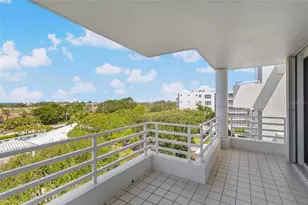 2450 Harbourside Dr, Longboat Key, FL 34228 - Photo 28