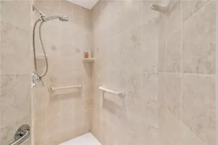 5204 Bouchard Cir, Sarasota, FL 34238 - Photo 24