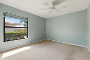 215 Carriage House Ln, Nokomis, FL 34275 - Photo 18