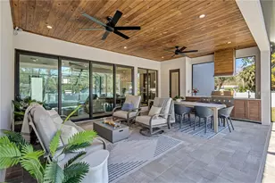 275 Lime Cir, Sarasota, FL 34237 - Photo 28