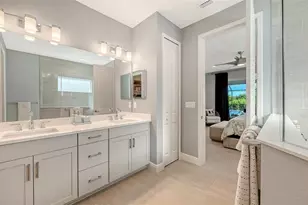 8542 Frangipani Terrace, Sarasota, FL 34240 - Photo 16