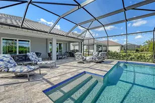 8542 Frangipani Terrace, Sarasota, FL 34240 - Photo 4