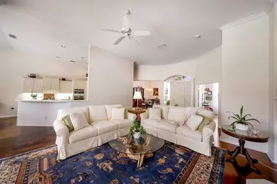 7058 Twin Hills Terrace, Lakewood Ranch, FL 34202 - Photo 12