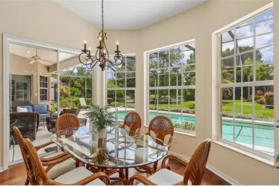 7058 Twin Hills Terrace, Lakewood Ranch, FL 34202 - Photo 20