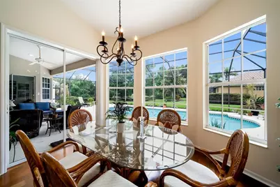 7058 Twin Hills Terrace, Lakewood Ranch, FL 34202 - Photo 24