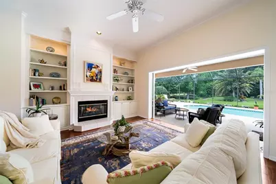 7058 Twin Hills Terrace, Lakewood Ranch, FL 34202 - Photo 10