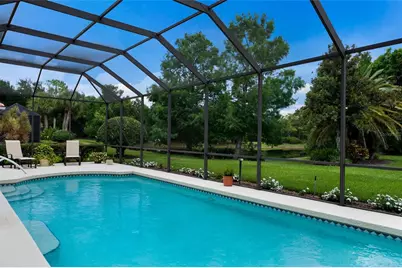 7058 Twin Hills Terrace, Lakewood Ranch, FL 34202 - Photo 4