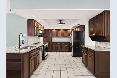 3907 23rd Avenue W, Bradenton, FL 34205 - Photo 2