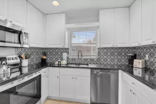 5830 Midnight Pass Rd, Sarasota, FL 34242 - Photo 6