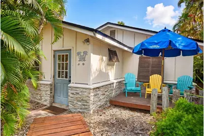 660 Linley Street, Longboat Key, FL 34228 - Photo 1
