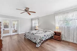 7565 Castle Dr, Sarasota, FL 34240 - Photo 20