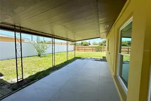 3335 Dudley St, Sarasota, FL 34235 - Photo 4