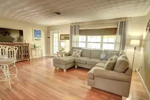 7609 Senrab Dr, Bradenton, FL 34209 - Photo 4