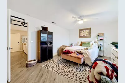 4050 4th Street N #304, Saint Petersburg, FL 33703 - Photo 14