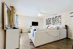 4050 4th St N, Saint Petersburg, FL 33703 - Photo 10