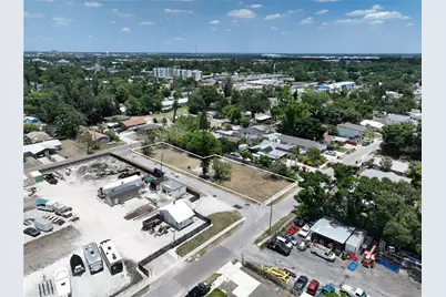 1206 27th Avenue W, Bradenton, FL 34205 - Photo 2