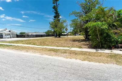 1206 27th Avenue W, Bradenton, FL 34205 - Photo 6