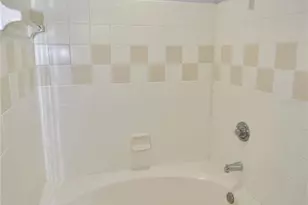 5621 Bidwell Pkwy, Sarasota, FL 34233 - Photo 12