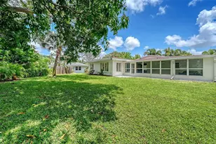 2465 Foster Ln, Sarasota, FL 34239 - Photo 42
