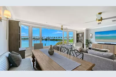 174 Golden Gate Point #22, Sarasota, FL 34236 - Photo 4