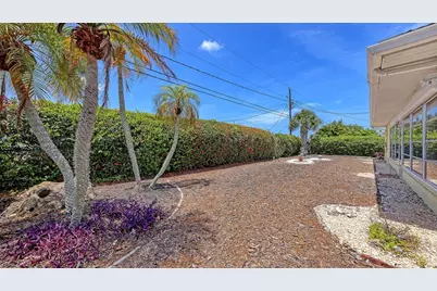 524 Glen Oak Road, Venice, FL 34293 - Photo 32